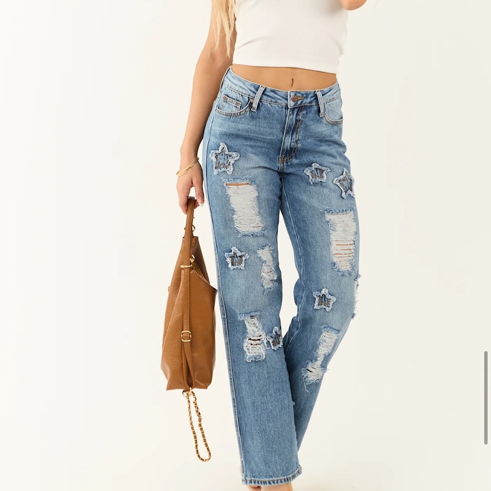 🍒BOGO50%🍒🆕💙SAIGE: Medium Wash Distressed Star Patch Straight Jeans 9/29